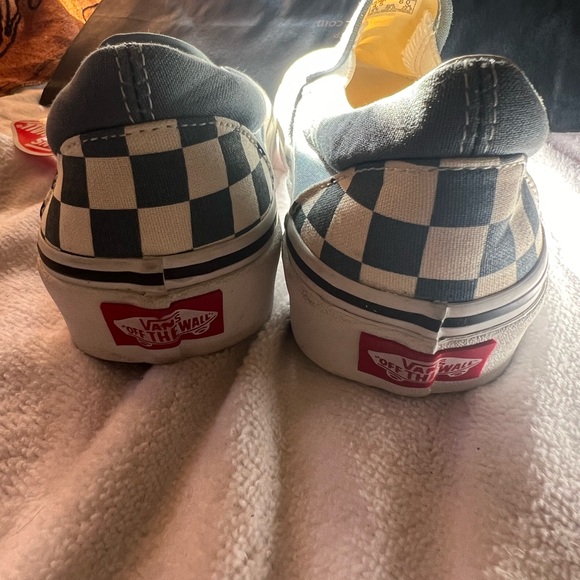 Vans Slip on Classic Checkered Grey/White (4.5) Retails for $50 - Picture 2 of 5